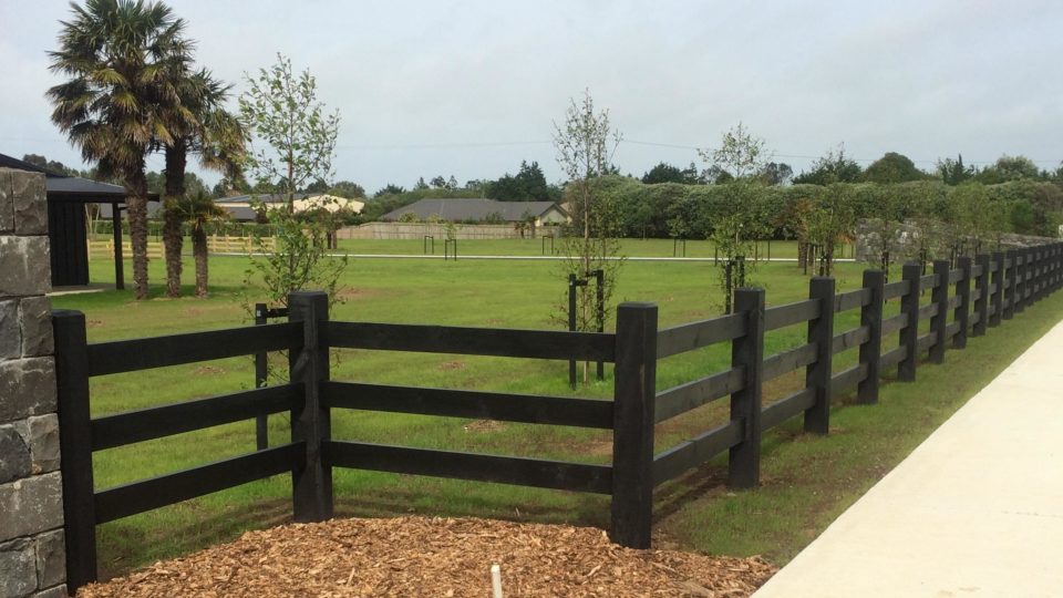 Hawkesbury Fencing Rural Fencing & Shelters